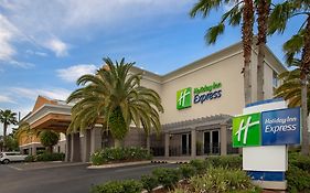 Holiday Inn Express Jacksonville Beach By Ihg